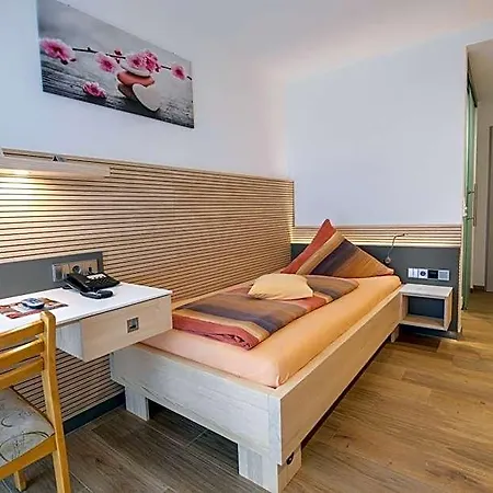 Hotel Garni Jaegerhof 3*