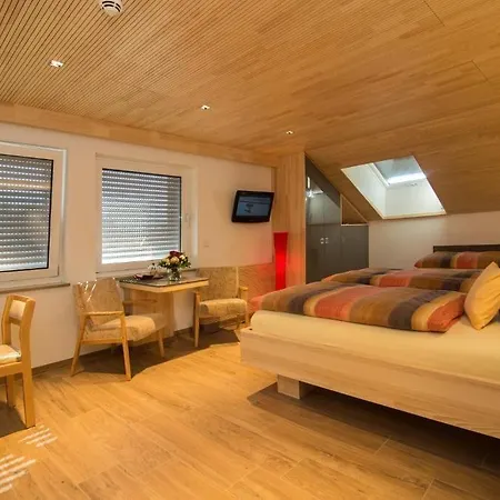 Garni Jaegerhof Hotel 3*